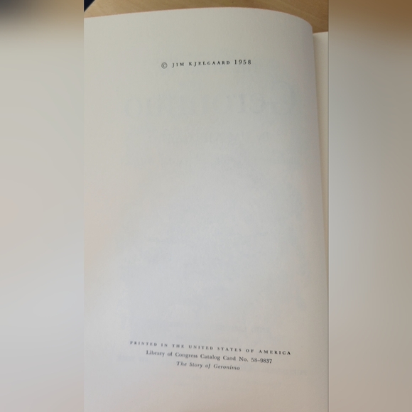 VTG THE STORY OF GERONIMO BY JIM KJELGAARD SIGNATURE BOOK HARDBACK With DJ 1958 - Picture 7 of 14